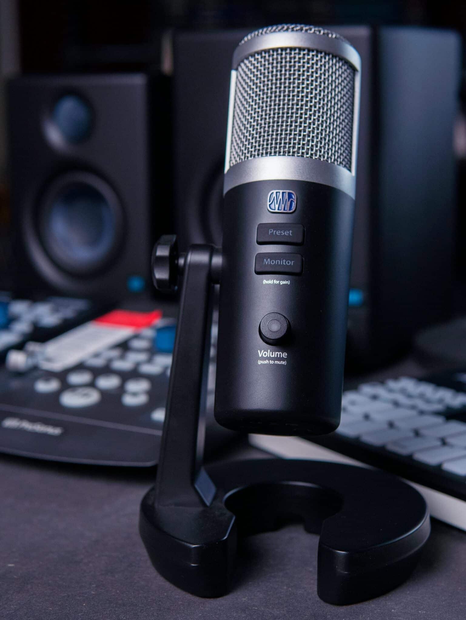 Microphone for recording audio